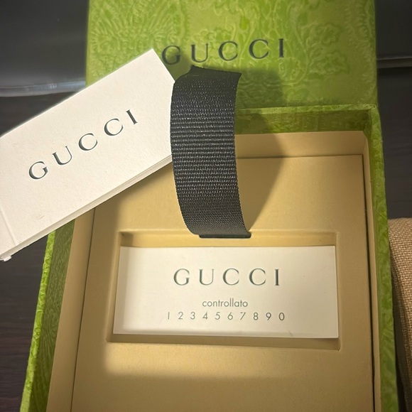 ❌SOLD❌NWT [Gucci] 925 Sterling Silver Monogram 8mm Cutout Wide-Band Ring Sz 7.5 - Picture 10 of 13